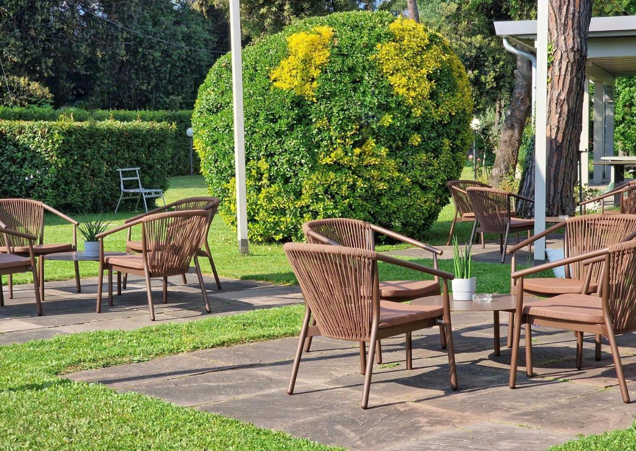 Hotel Villa Elsa Marina di Massa Εξωτερικό φωτογραφία