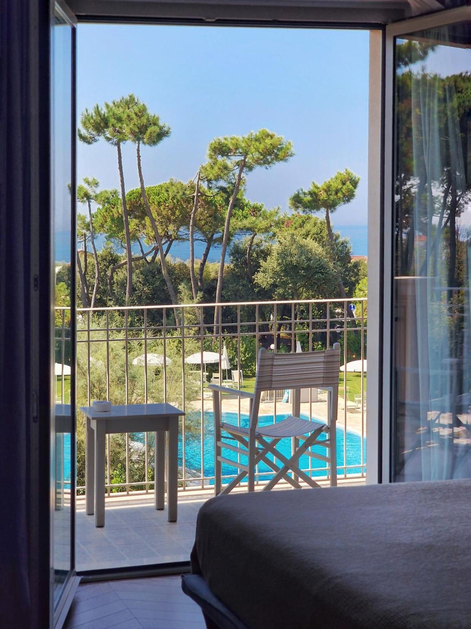 Hotel Villa Elsa Marina di Massa Εξωτερικό φωτογραφία
