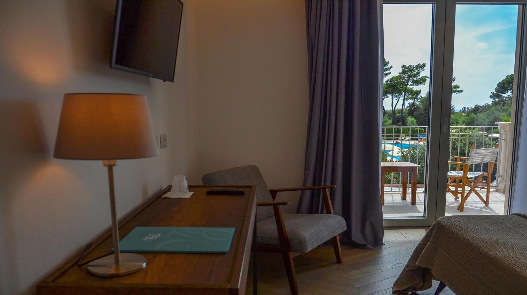 Hotel Villa Elsa Marina di Massa Εξωτερικό φωτογραφία