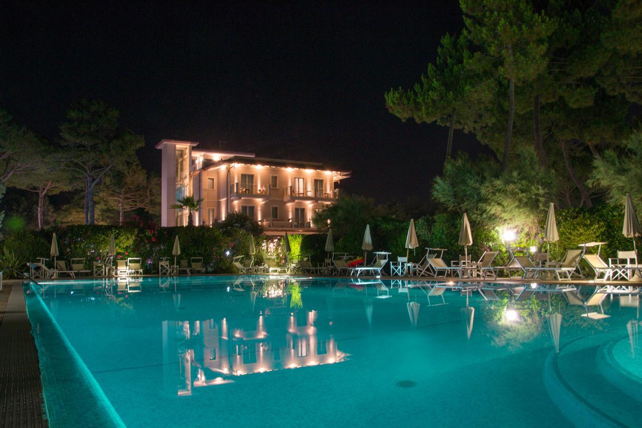 Hotel Villa Elsa Marina di Massa Εξωτερικό φωτογραφία