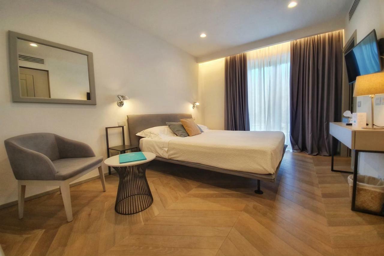 Hotel Villa Elsa Marina di Massa Εξωτερικό φωτογραφία